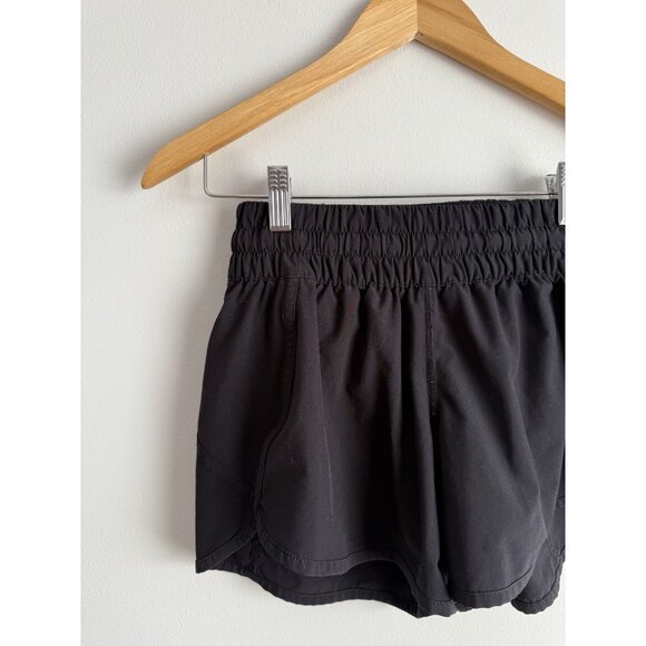 Lululemon Tracker Lined Black Short V 4" Running Training Outdoor Sweat Wicking - Picture 10 of 12